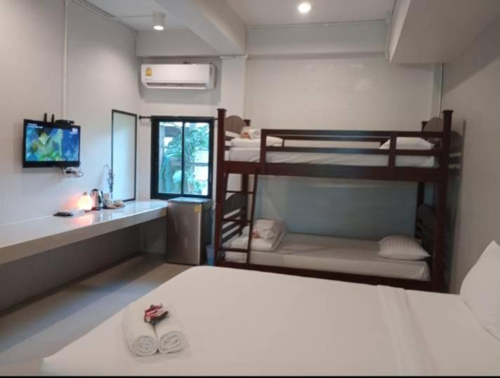 Pugdee Hotel Lang Suan Ngoại thất bức ảnh